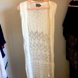 Floor Length Shawl. Size L.